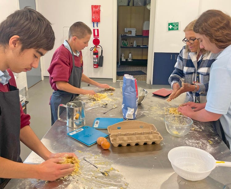 5 of 16 images: Secondary Cooking:View full sized image